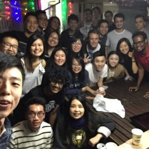 Christmas Crackers: A UK Tradition 英國聖誕拉炮怎麼玩？